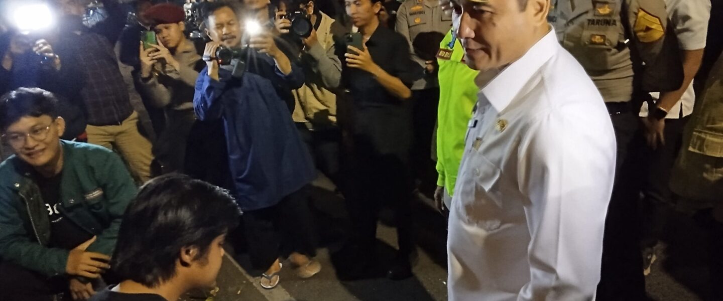 Berlakukan Jam Malam, Pemkot Bandung Mulai Lakukan Razia Siswa: Langkah Menuju Kedisiplinan dan Keamanan Pelajar